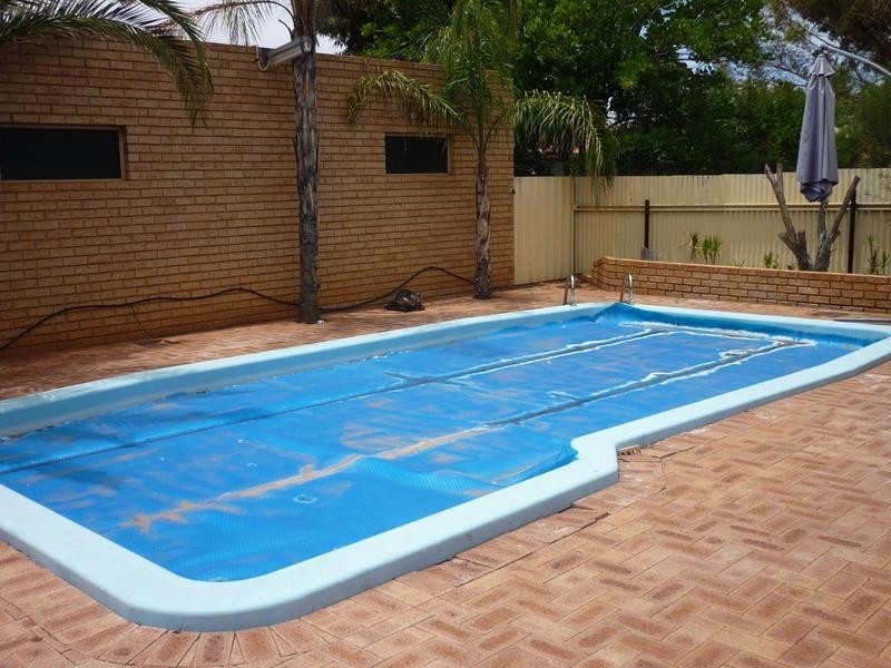 3 Burkett, Hannans WA 6430