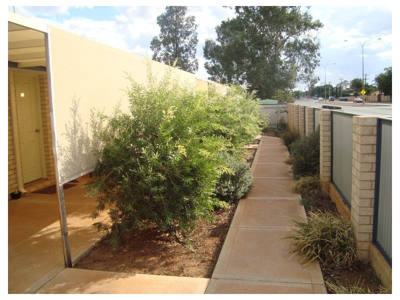 10/3 Great Eastern Highway, Kalgoorlie WA 6430