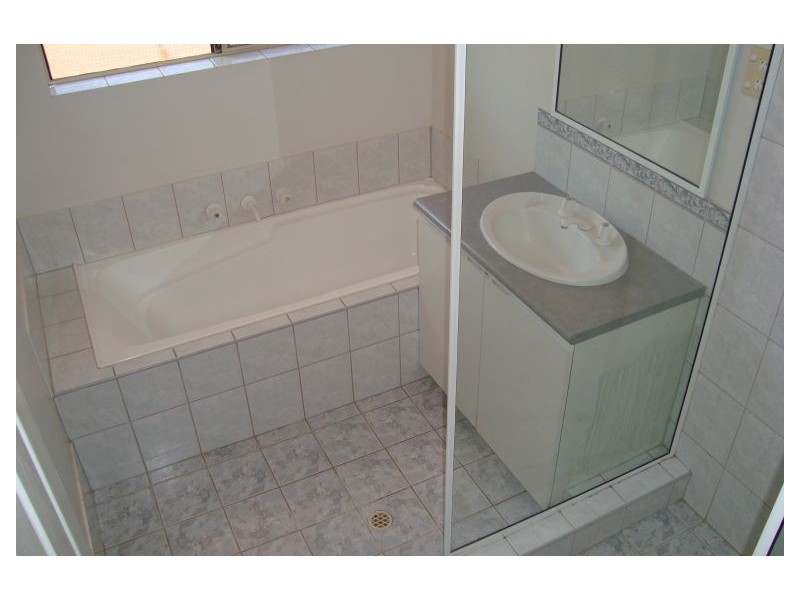 15 Crowley Gardens, Kalgoorlie WA 6430