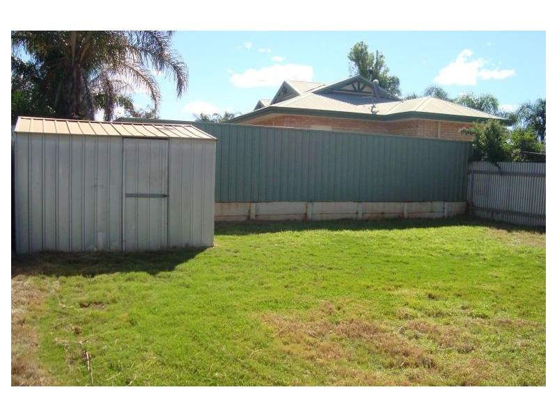 15 Crowley Gardens, Kalgoorlie WA 6430