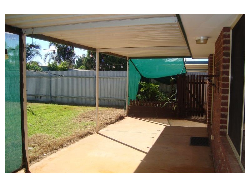 15 Crowley Gardens, Kalgoorlie WA 6430