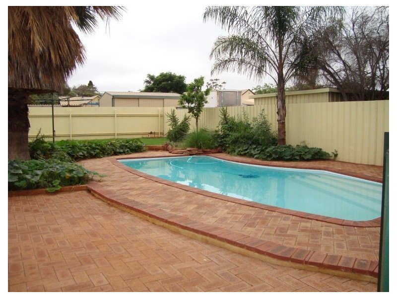 71A Hopkins Street, Boulder WA 6432