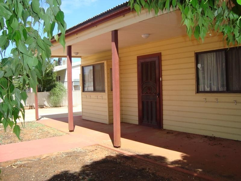 56 Dwyer Street, Boulder WA 6432