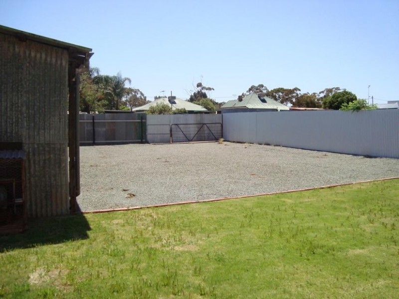 183 Burt st, Boulder WA 6432