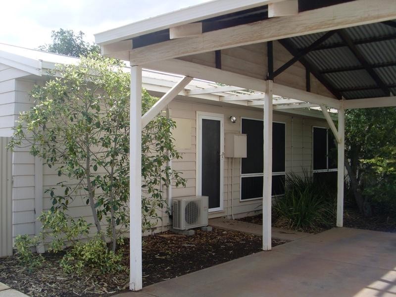 1/65A Millen Street, Boulder WA 6432