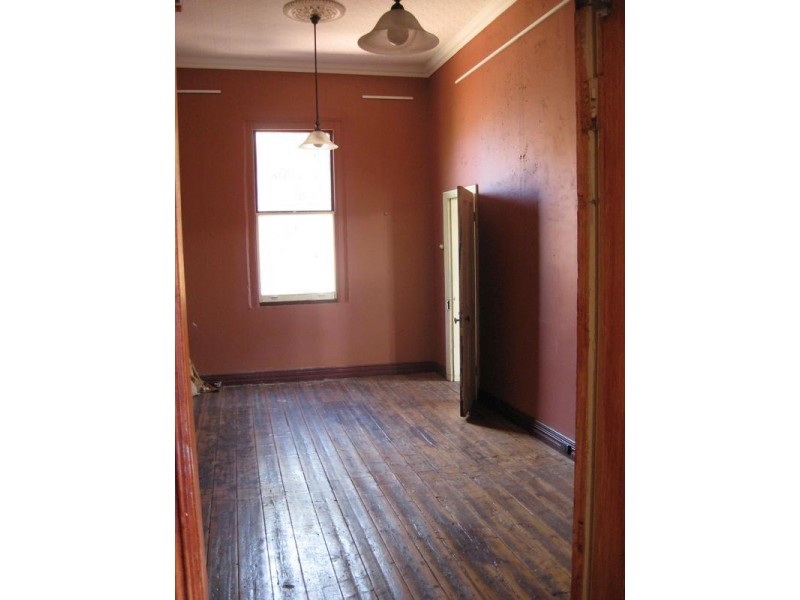 29-31 Bayley St, Coolgardie WA 6429