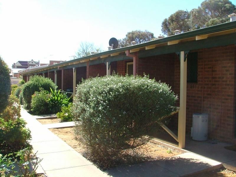 2/11 Piesse Street, Boulder WA 6432