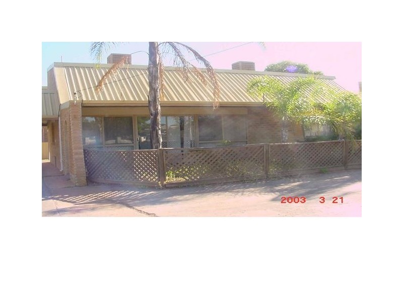 1/2 Carrington Street, Kalgoorlie WA 6430