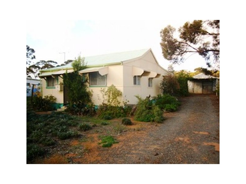 22 Roberts Street, Norseman WA 6443