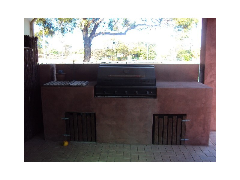 2 Hanbury Street, Kalgoorlie WA 6430