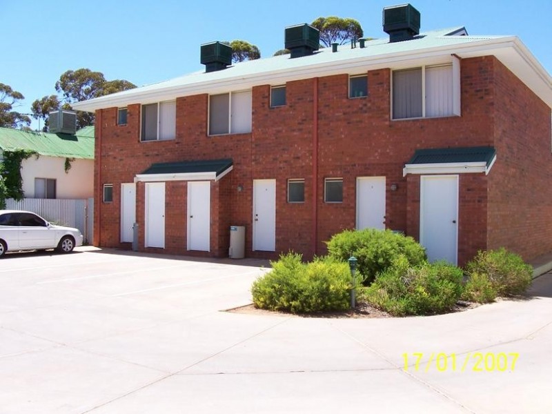 2/80 Dugan Street, Kalgoorlie WA 6430