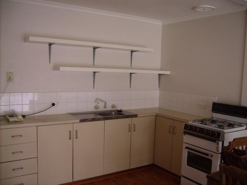 4/152 Moran Street, Boulder WA 6432