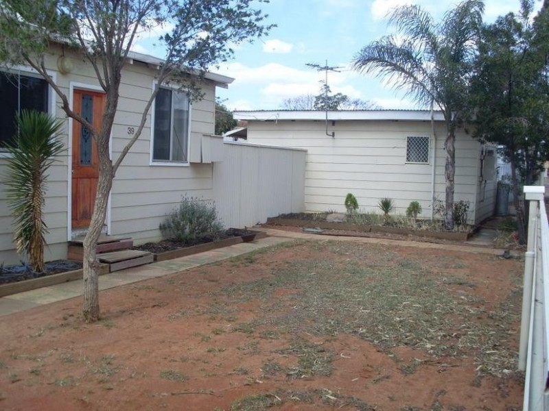 39 Oswald Street, Boulder WA 6432