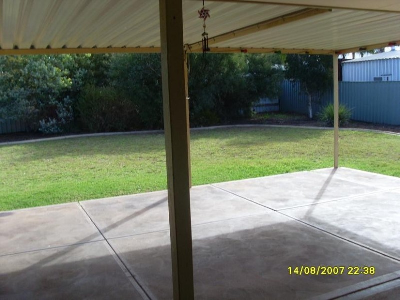 24 Holroyd, Boulder WA 6432