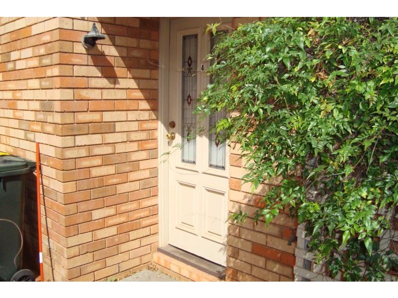 4/46 Moran Street, Boulder WA 6432