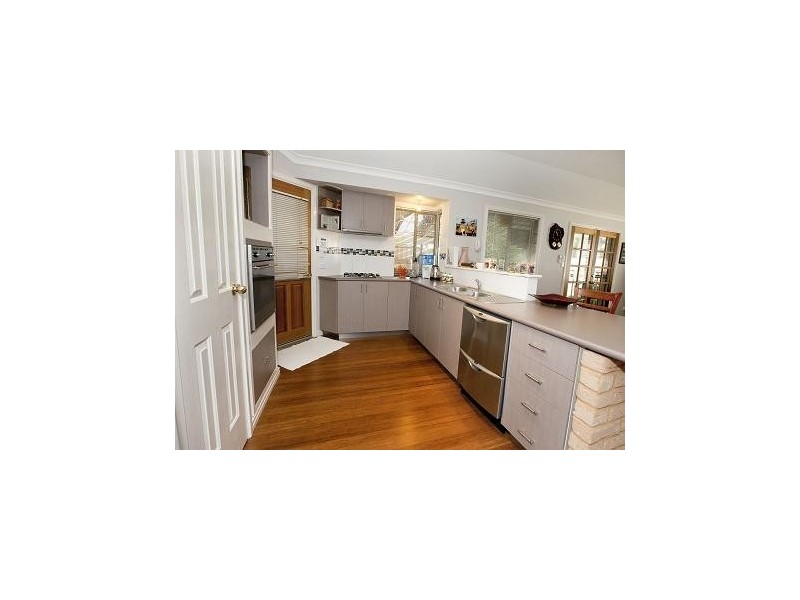 241A Collins, Lamington WA 6430