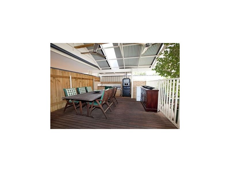 241A Collins, Lamington WA 6430