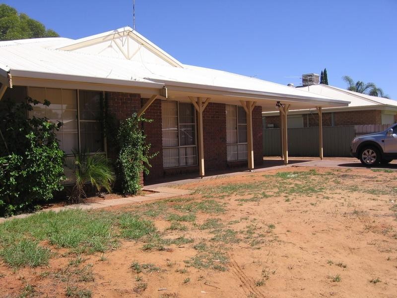 3 Holroyd Way, Kalgoorlie WA 6430