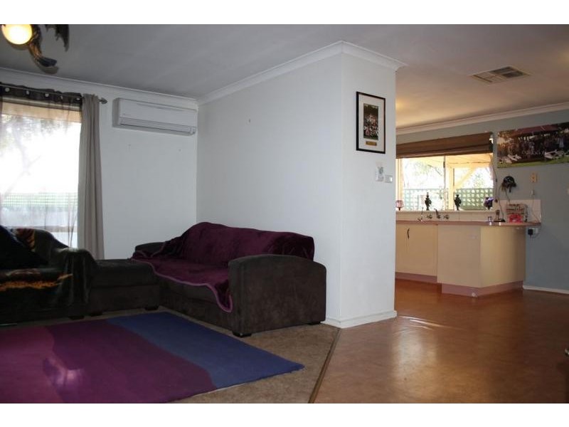 2/2 Jones Place BOULDER, Kalgoorlie WA 6430