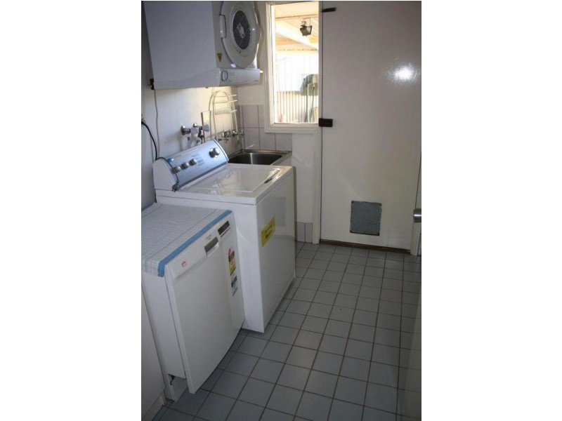 2/2 Jones Place BOULDER, Kalgoorlie WA 6430
