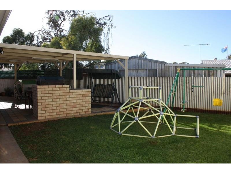 2/2 Jones Place BOULDER, Kalgoorlie WA 6430
