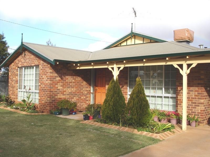 A/102 Davis Street, Boulder WA 6432