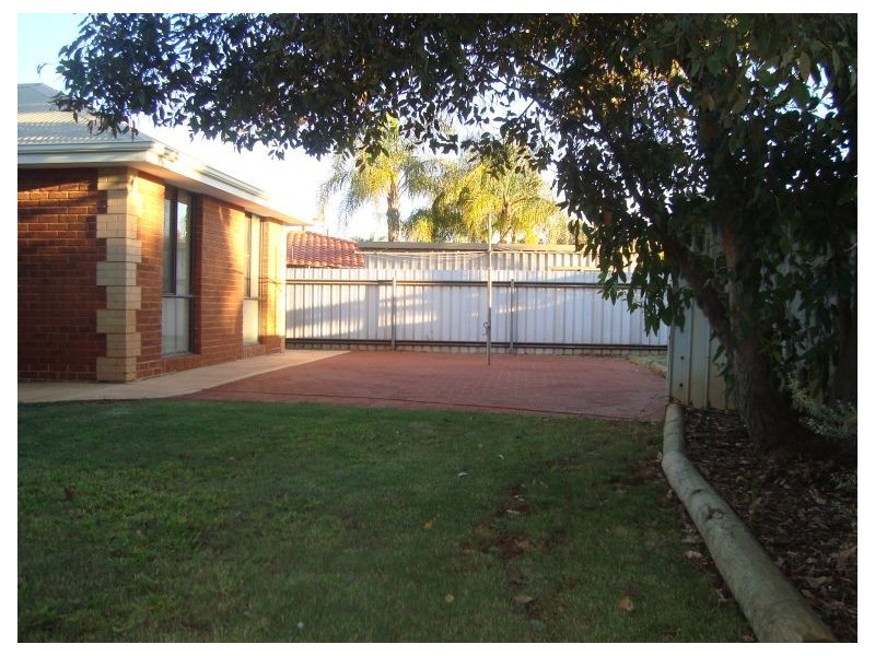 2 Fairetha Place, Kalgoorlie WA 6430