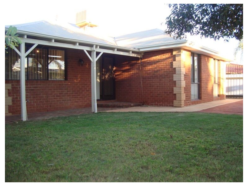 2 Fairetha Place, Kalgoorlie WA 6430