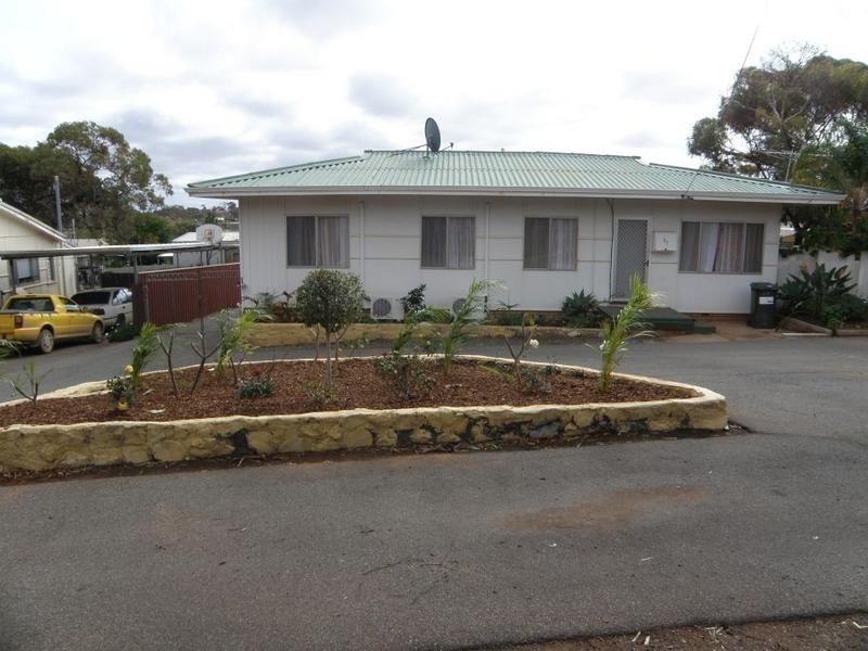 27 Gordon Adams Road, Kambalda East WA 6442