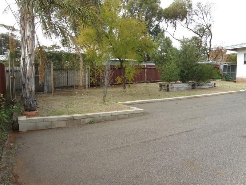 27 Gordon Adams Road, Kambalda East WA 6442