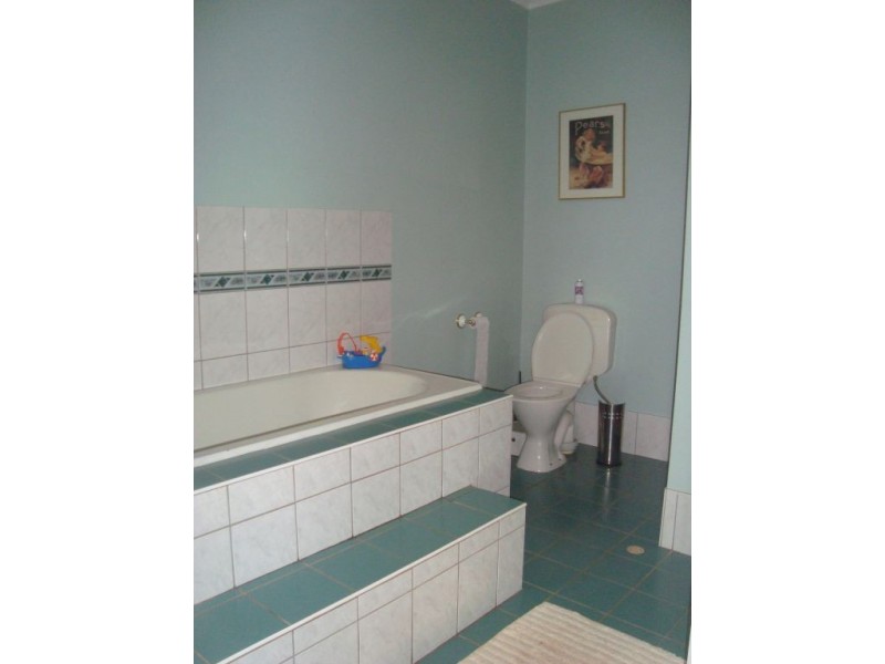 43 North Terrace, Boulder WA 6432