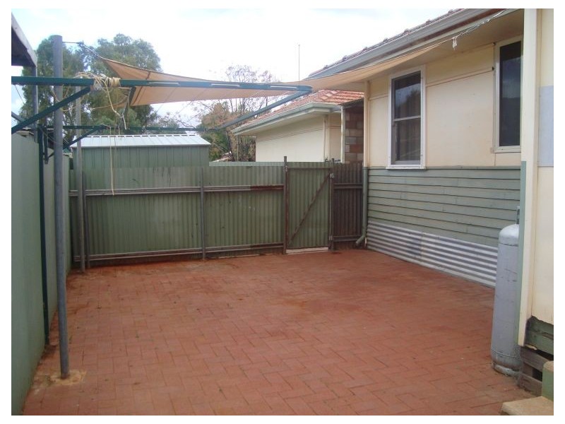 1/132 Moran Street, Victory Heights WA 6432