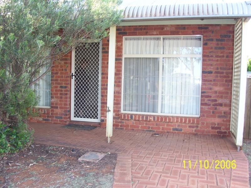 21/4 Ochiltree st, Kalgoorlie WA 6430