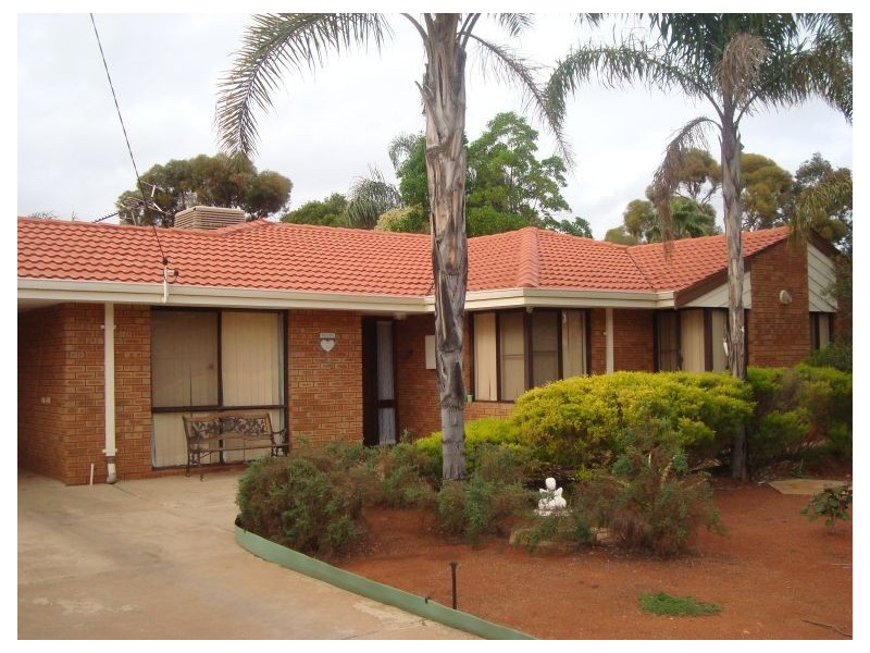 54 Shaw Street, West Lamington WA 6430