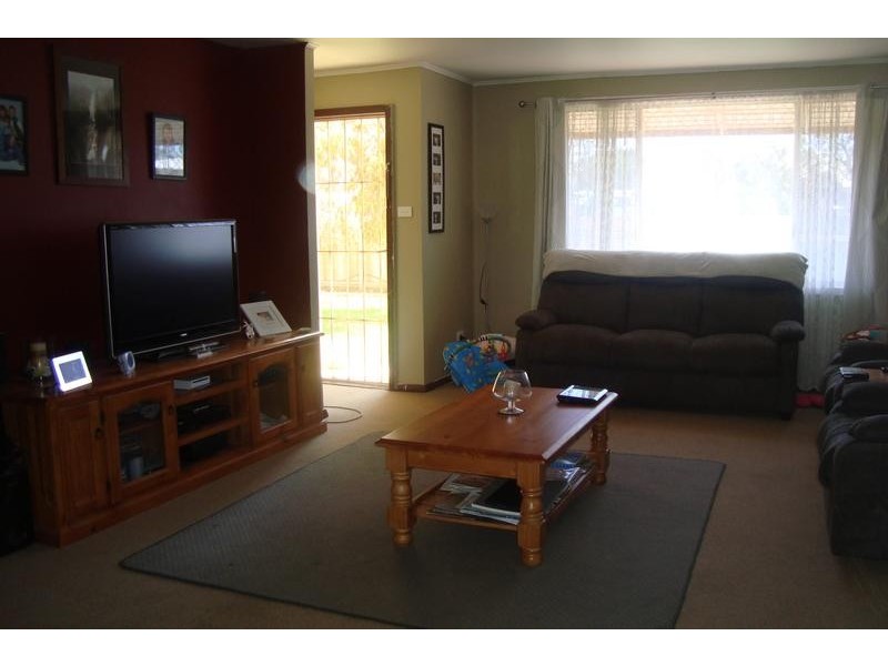 70 North Terrace, Boulder WA 6432