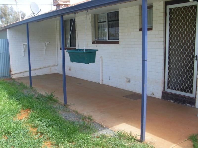 A/2 Moss Street, Kalgoorlie WA 6430