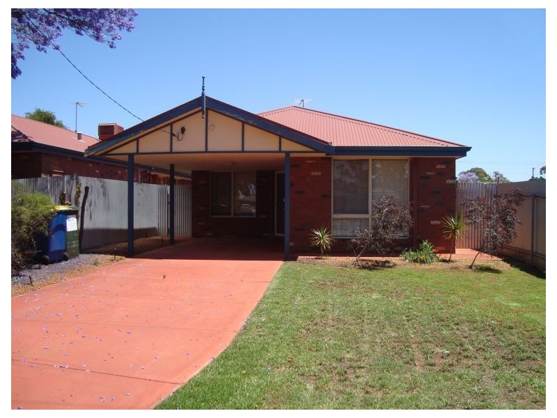 16B Lyall Street LAMINGTON, Kalgoorlie WA 6430