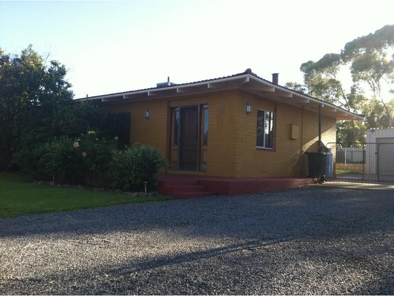 9 Grevillea Crescent, Kambalda East WA 6442