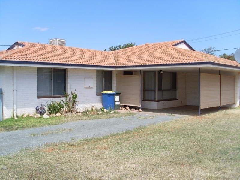 A/2 Moss Street, Kalgoorlie WA 6430