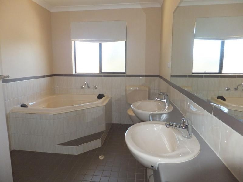 1/143 MacDonald Street, Kalgoorlie WA 6430