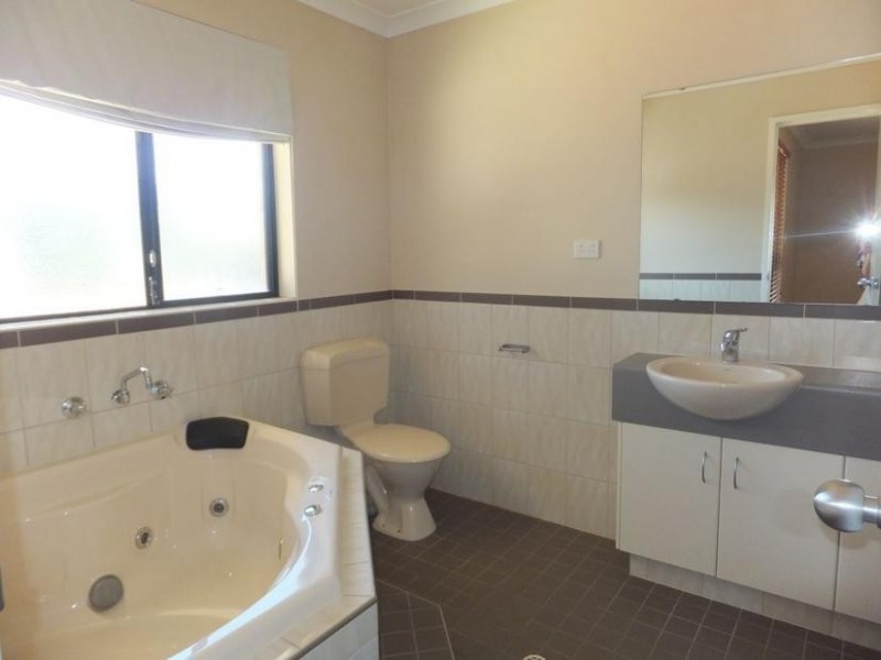 1/143 MacDonald Street, Kalgoorlie WA 6430