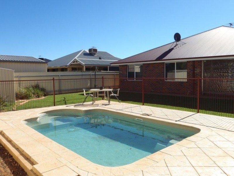 15 Vitali Crescent SOMERVILLE, Kalgoorlie WA 6430