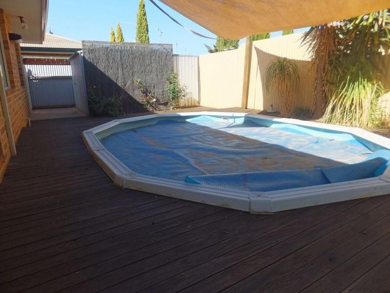 2 Dellar Place SOUTH KALGOORLIE, Kalgoorlie WA 6430