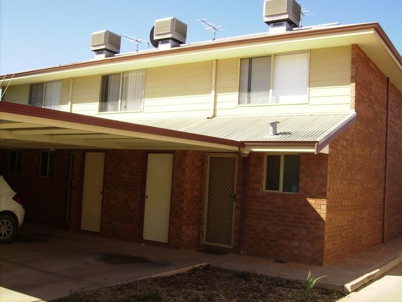 2/12 Hanbury Street, Kalgoorlie WA 6430