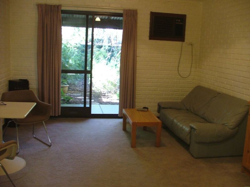 2/11 Piesse Street, Boulder WA 6432