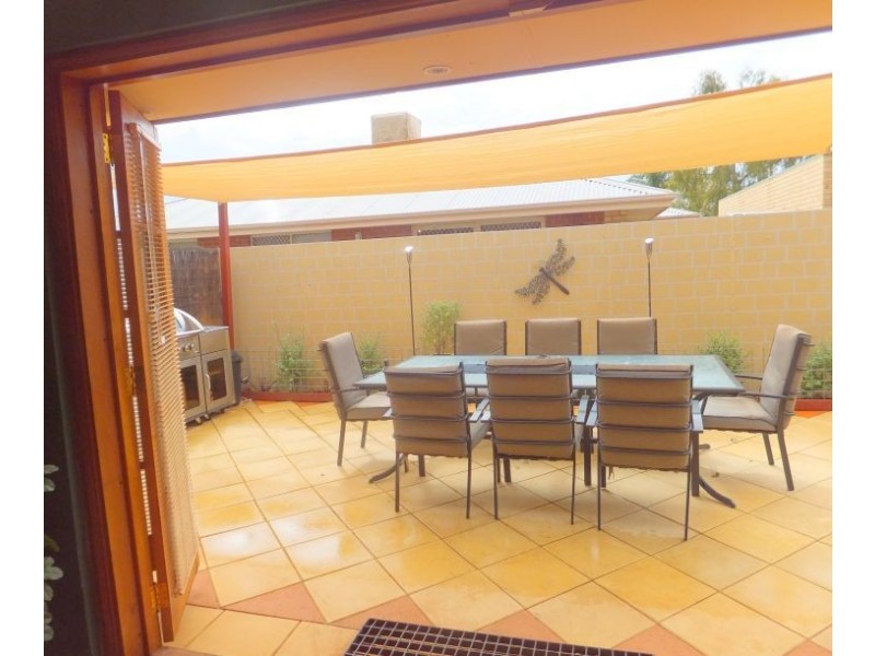 2 Crowley Gardens, SOMERVILLE, Kalgoorlie WA 6430