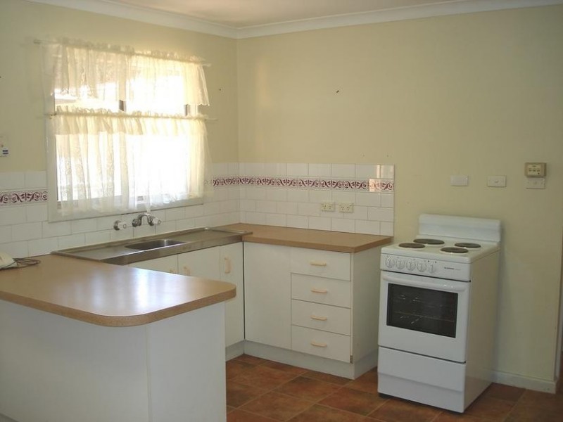 2/130 Moran Street, Boulder WA 6432