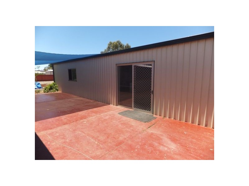 100 Lindsay Street, Coolgardie WA 6429