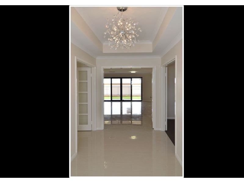 32 Tindals Crescent, Hannans WA 6430