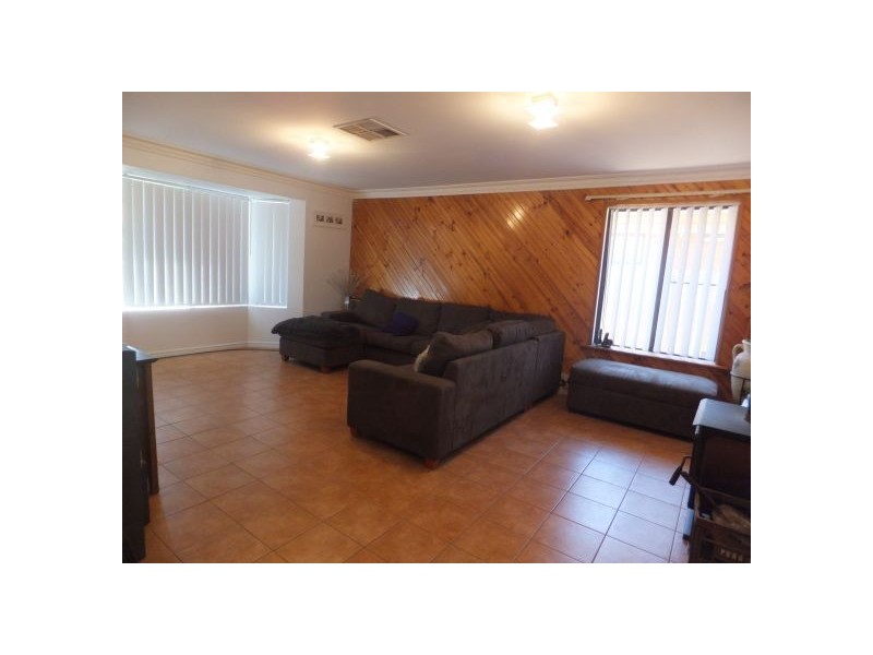 31 Hawkins Street, WEST LAMINGTON, Kalgoorlie WA 6430